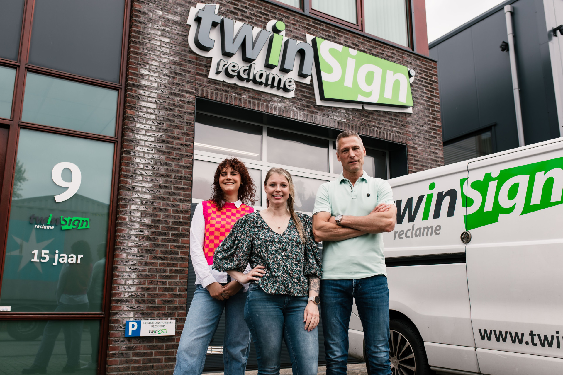 Twinsign 54